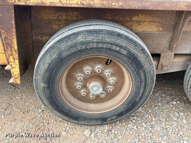 image for item EK0003 2008 Belshe BF9T equipment trailer