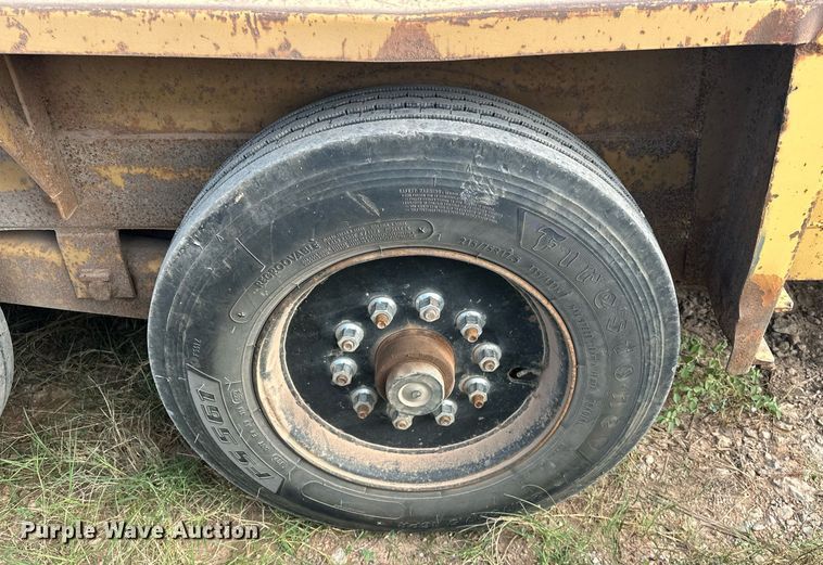 image for item EK0003 2008 Belshe BF9T equipment trailer