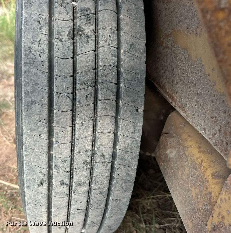 image for item EK0003 2008 Belshe BF9T equipment trailer