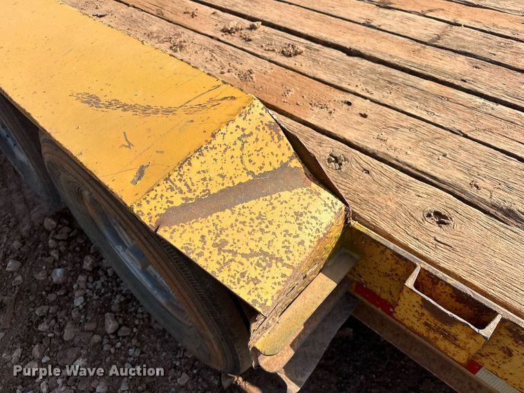 image for item EK0007 2010 Lucon utility trailer