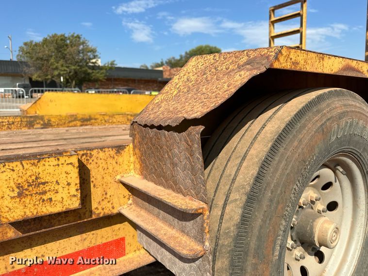 image for item EK0007 2010 Lucon utility trailer