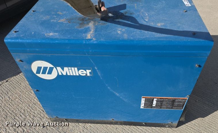 image for item EK2159 Miller Dimension 452  welder
