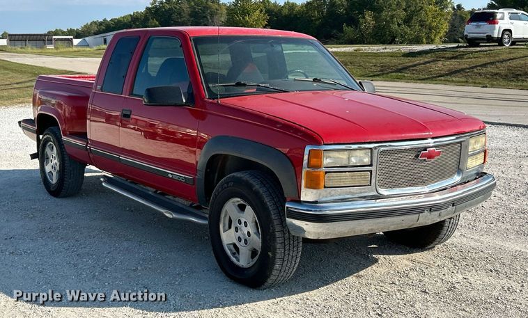 image for item EK3401 1996 Chevrolet  K1500 Ext. Cab pickup truck