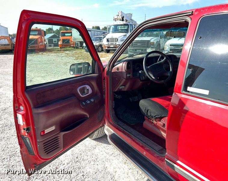 image for item EK3401 1996 Chevrolet  K1500 Ext. Cab pickup truck