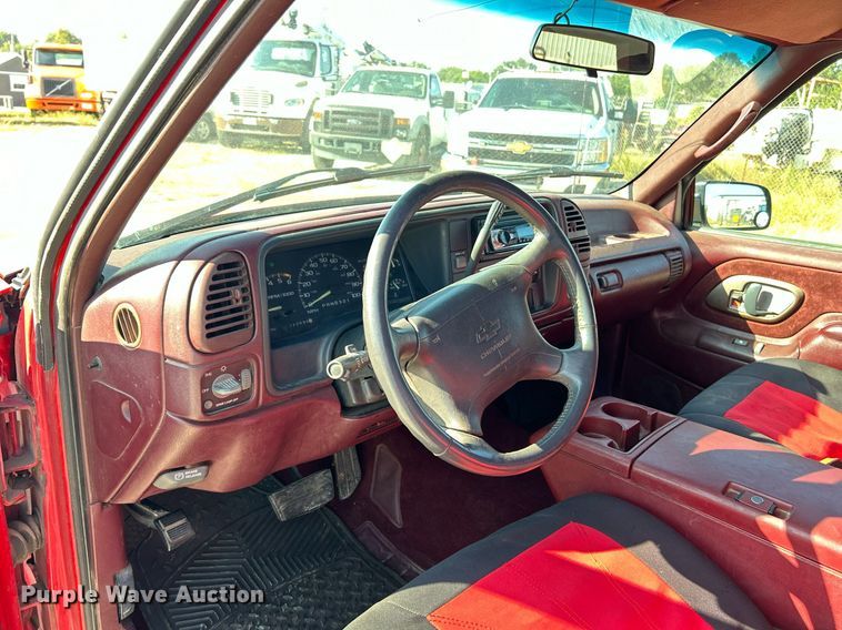 image for item EK3401 1996 Chevrolet  K1500 Ext. Cab pickup truck