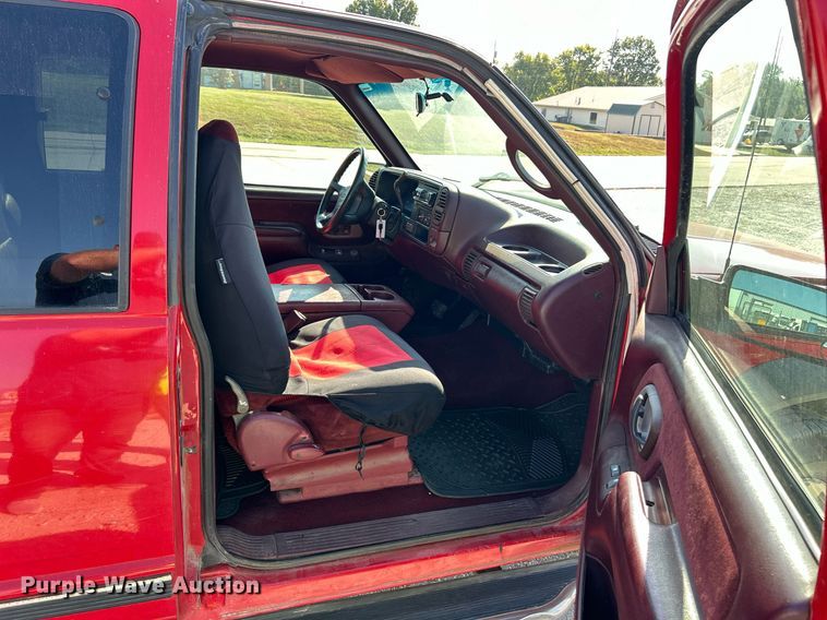 image for item EK3401 1996 Chevrolet  K1500 Ext. Cab pickup truck