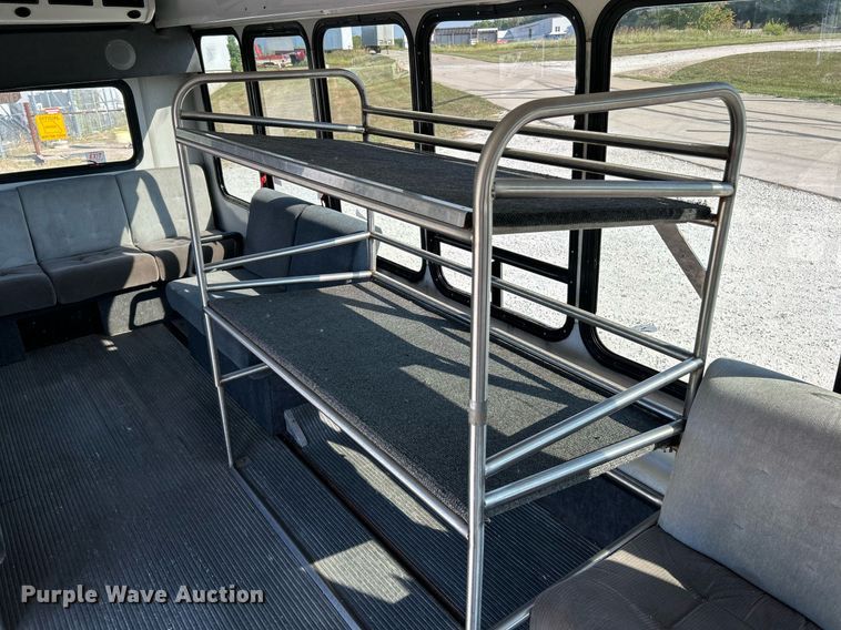 image for item EK3403 2012 El Dorado 250 Aerotech shuttle bus