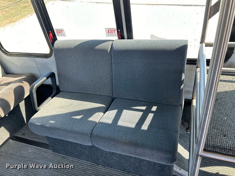 image for item EK3403 2012 El Dorado 250 Aerotech shuttle bus