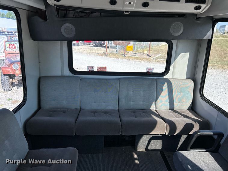 image for item EK3403 2012 El Dorado 250 Aerotech shuttle bus