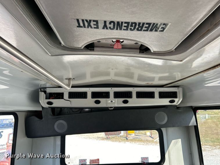 image for item EK3403 2012 El Dorado 250 Aerotech shuttle bus