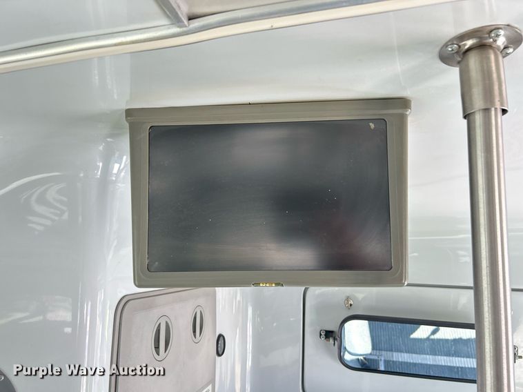 image for item EK3403 2012 El Dorado 250 Aerotech shuttle bus