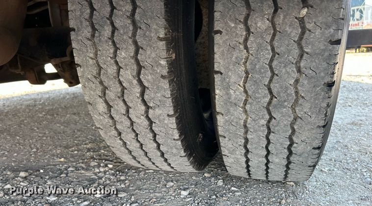 image for item EK3403 2012 El Dorado 250 Aerotech shuttle bus