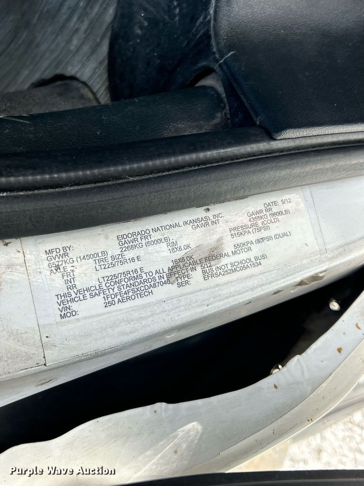 image for item EK3403 2012 El Dorado 250 Aerotech shuttle bus