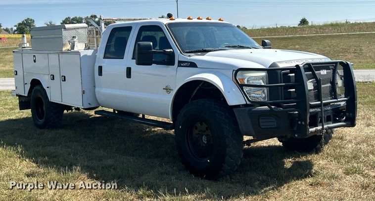 image for item EK3405 2016 Ford F550 XL Super Duty utility / service truck