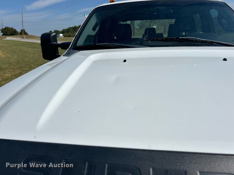 image for item EK3405 2016 Ford F550 XL Super Duty utility / service truck