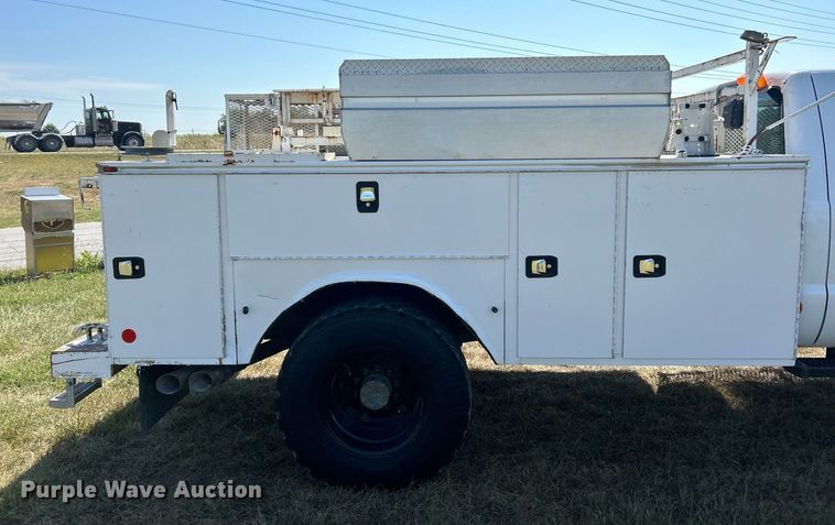 image for item EK3405 2016 Ford F550 XL Super Duty utility / service truck