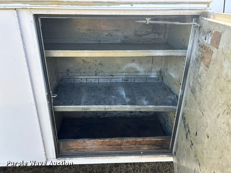 image for item EK3405 2016 Ford F550 XL Super Duty utility / service truck