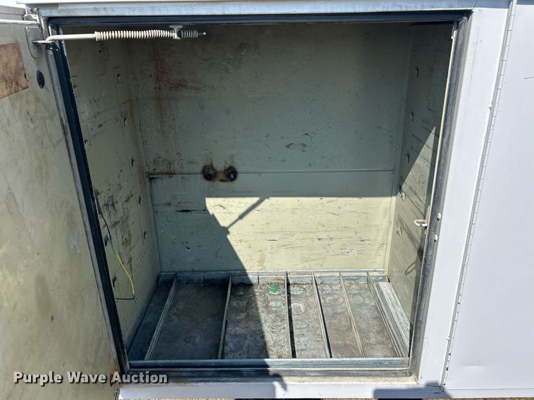 image for item EK3405 2016 Ford F550 XL Super Duty utility / service truck