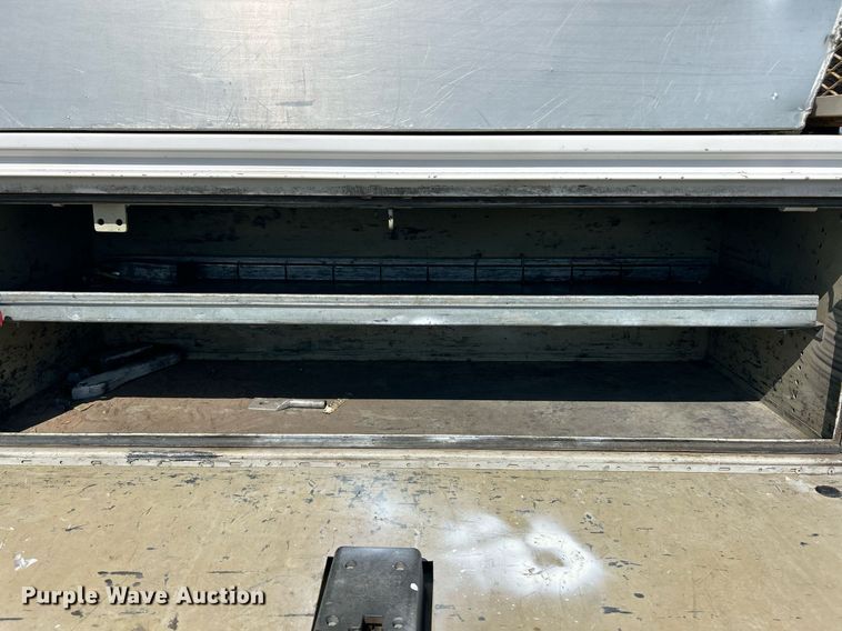 image for item EK3405 2016 Ford F550 XL Super Duty utility / service truck