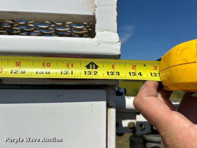 image for item EK3405 2016 Ford F550 XL Super Duty utility / service truck