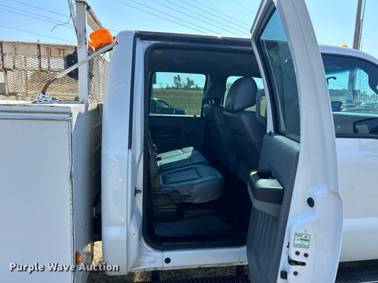 image for item EK3405 2016 Ford F550 XL Super Duty utility / service truck
