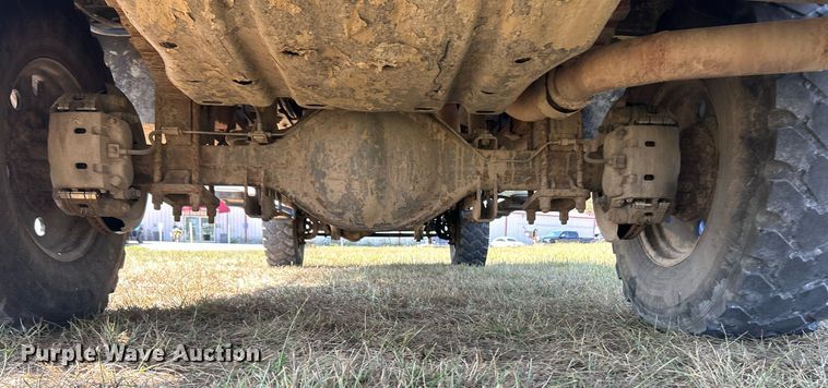 image for item EK3405 2016 Ford F550 XL Super Duty utility / service truck