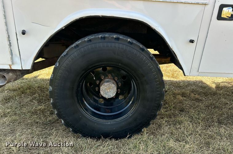 image for item EK3405 2016 Ford F550 XL Super Duty utility / service truck