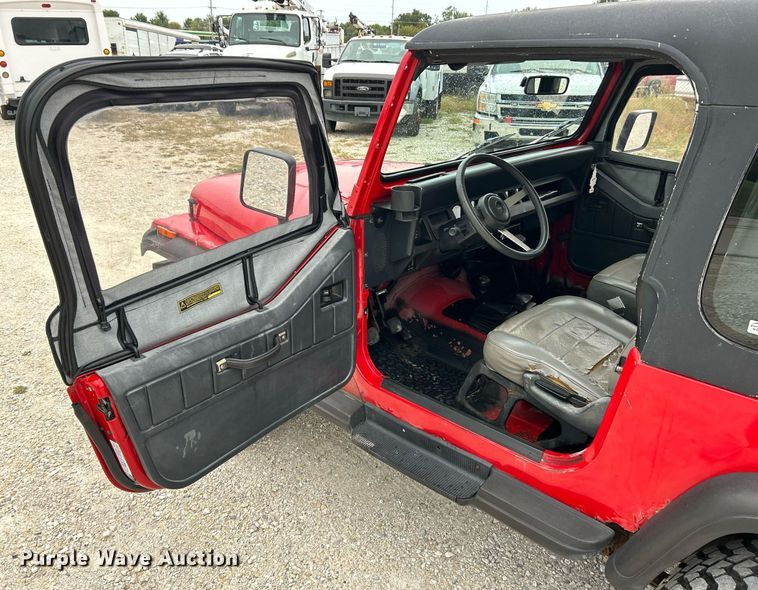 image for item EK3421 1995 Jeep Wrangler  SUV