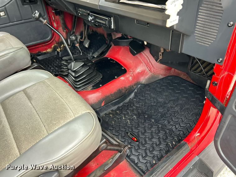 image for item EK3421 1995 Jeep Wrangler  SUV