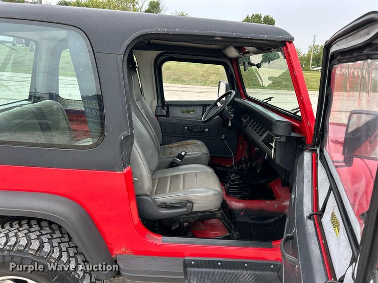 image for item EK3421 1995 Jeep Wrangler  SUV