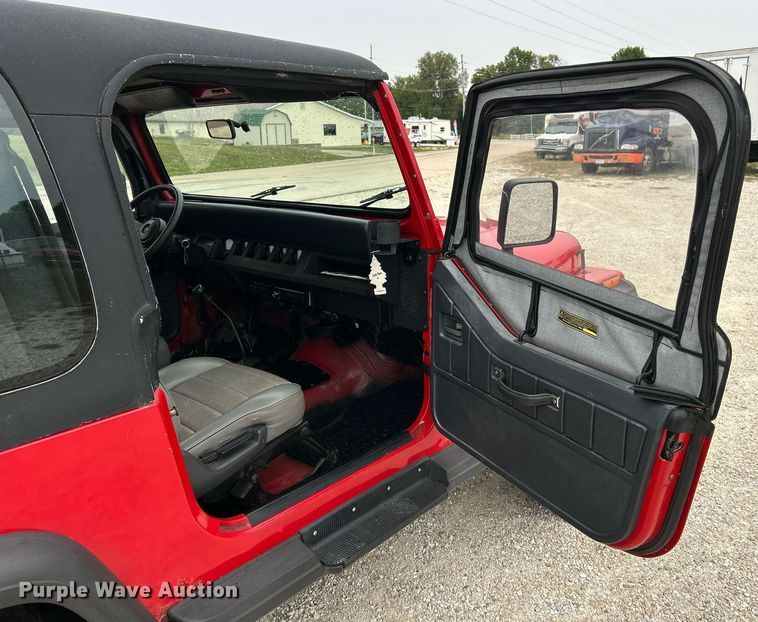 image for item EK3421 1995 Jeep Wrangler  SUV