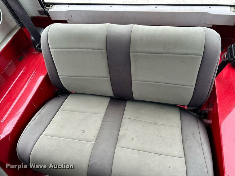 image for item EK3421 1995 Jeep Wrangler  SUV