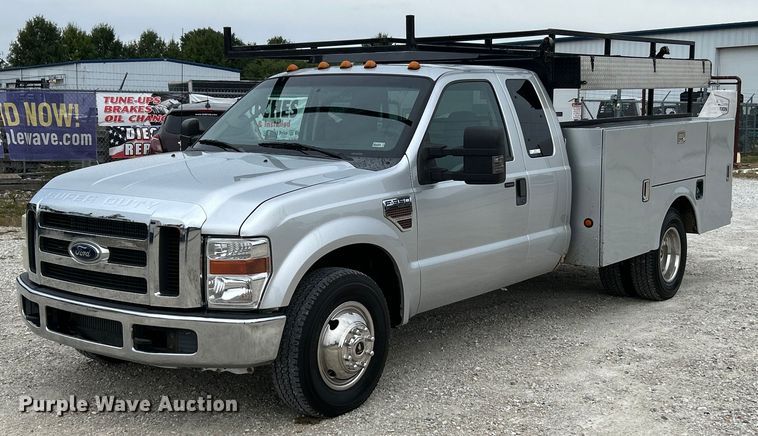 image for item EK3423 2010 Ford F350 Super Duty XLT SuperCab utility bed pickup truck