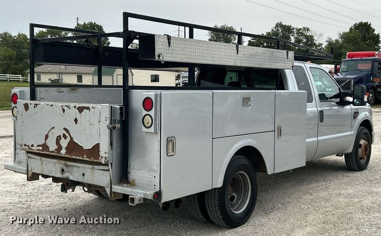 image for item EK3423 2010 Ford F350 Super Duty XLT SuperCab utility bed pickup truck