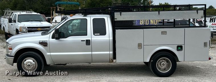 image for item EK3423 2010 Ford F350 Super Duty XLT SuperCab utility bed pickup truck