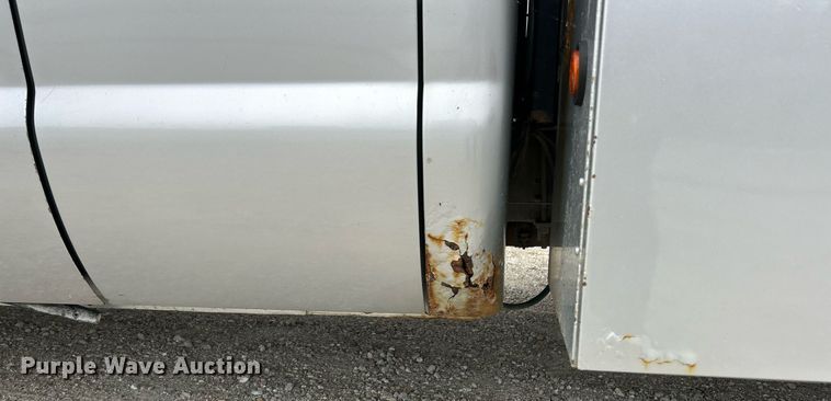 image for item EK3423 2010 Ford F350 Super Duty XLT SuperCab utility bed pickup truck