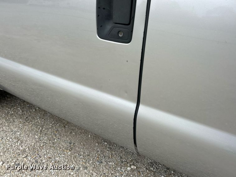 image for item EK3423 2010 Ford F350 Super Duty XLT SuperCab utility bed pickup truck