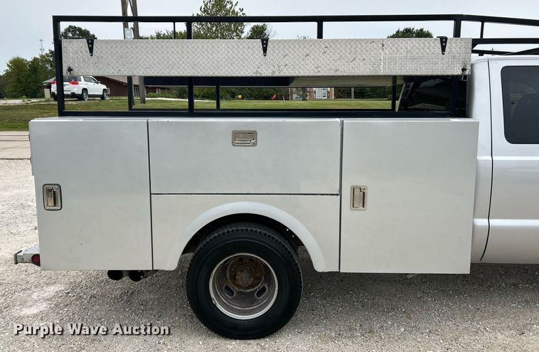 image for item EK3423 2010 Ford F350 Super Duty XLT SuperCab utility bed pickup truck