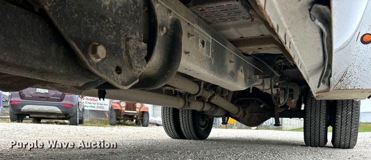 image for item EK3423 2010 Ford F350 Super Duty XLT SuperCab utility bed pickup truck