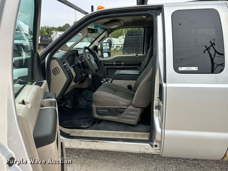 image for item EK3423 2010 Ford F350 Super Duty XLT SuperCab utility bed pickup truck