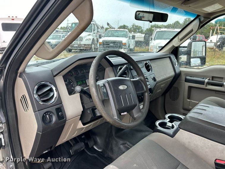 image for item EK3423 2010 Ford F350 Super Duty XLT SuperCab utility bed pickup truck