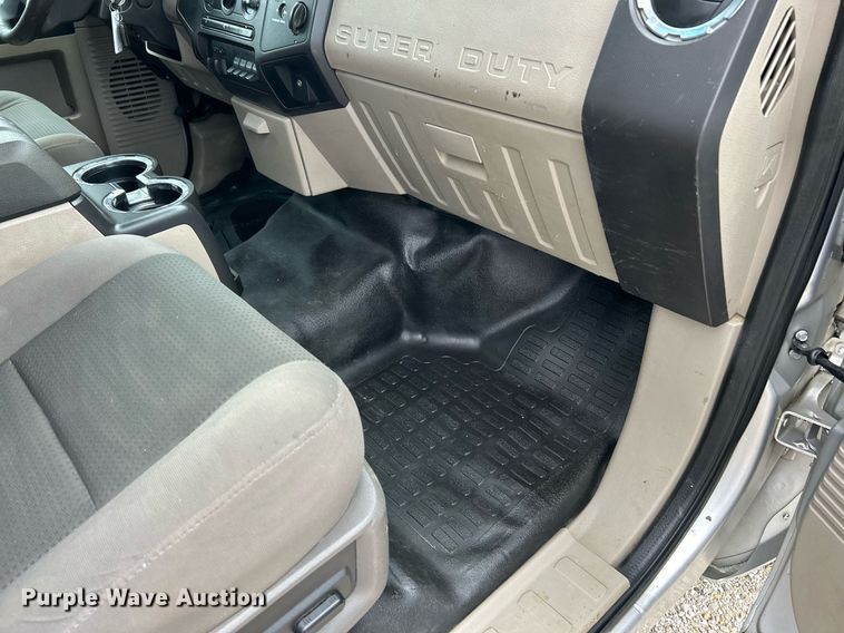 image for item EK3423 2010 Ford F350 Super Duty XLT SuperCab utility bed pickup truck