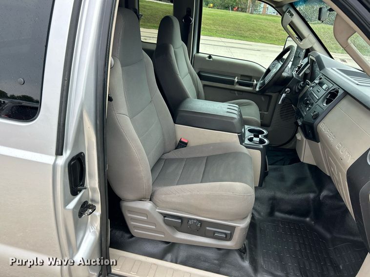 image for item EK3423 2010 Ford F350 Super Duty XLT SuperCab utility bed pickup truck