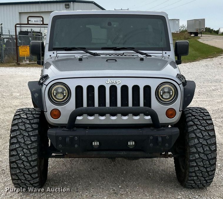 image for item EK3424 2013 Jeep Wrangler Unlimited Sahara SUV