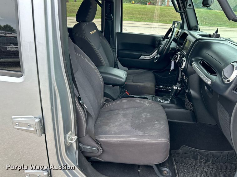 image for item EK3424 2013 Jeep Wrangler Unlimited Sahara SUV