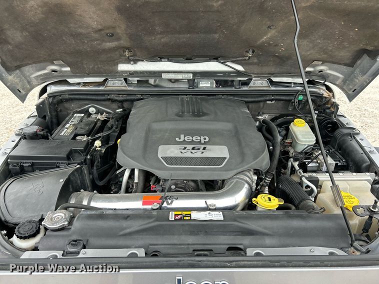 image for item EK3424 2013 Jeep Wrangler Unlimited Sahara SUV