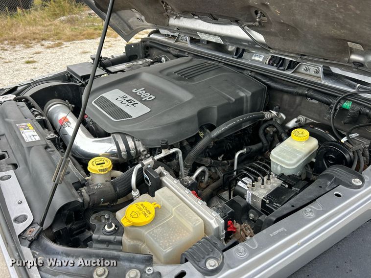 image for item EK3424 2013 Jeep Wrangler Unlimited Sahara SUV