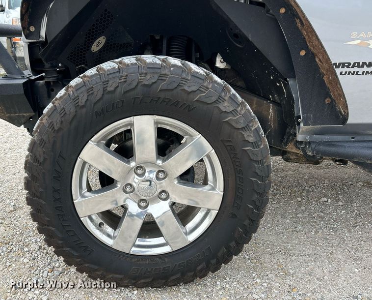 image for item EK3424 2013 Jeep Wrangler Unlimited Sahara SUV