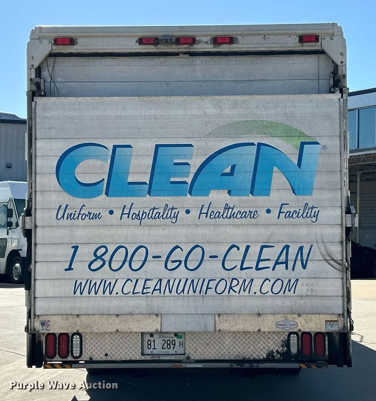 image for item EK3434 2004 Freightliner MT45 delivery van