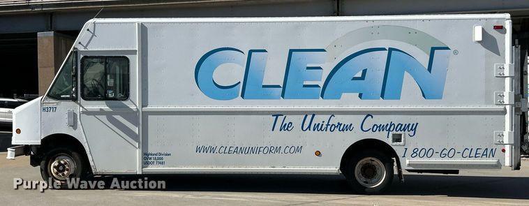 image for item EK3434 2004 Freightliner MT45 delivery van